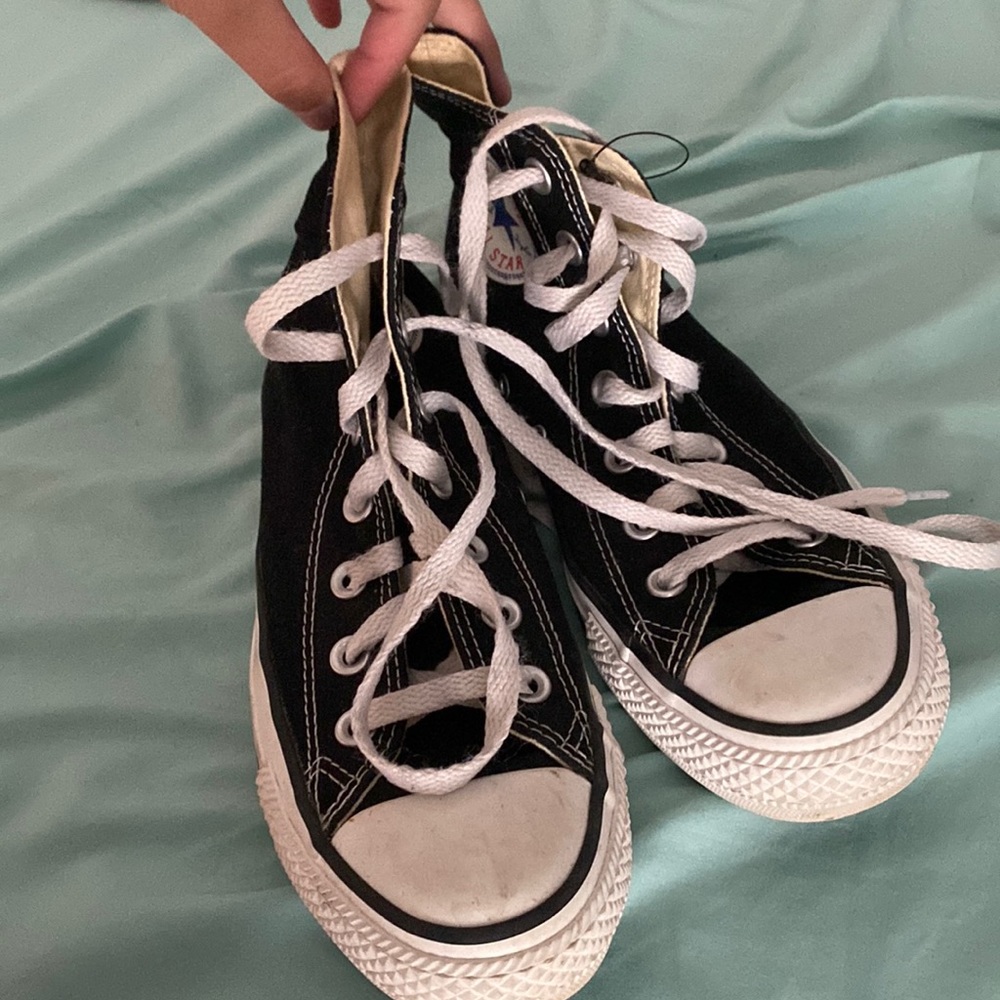 Black high top converse